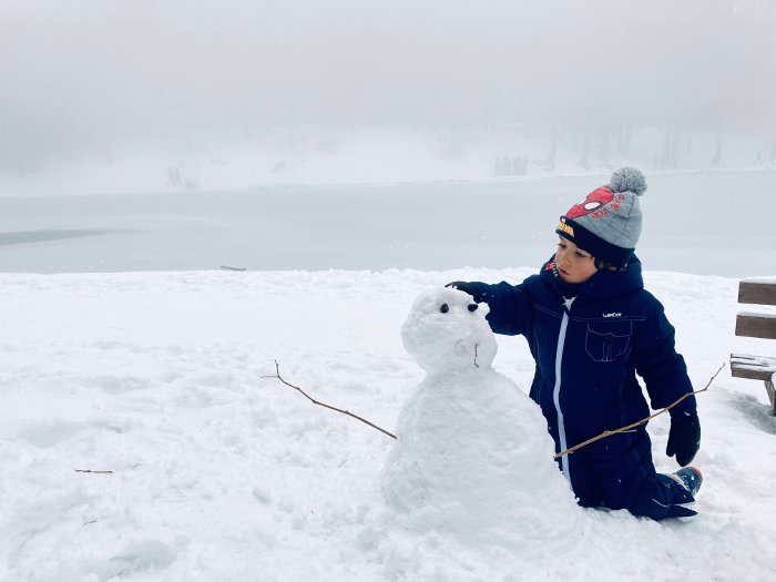 Sulla neve con i bambini