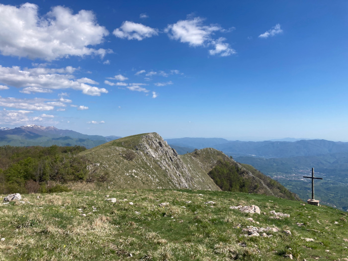 Pania di Corfino e il Parco dell'Orecchiella
